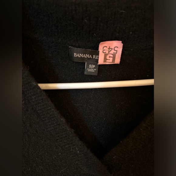 Black top with collar — Banana Republic - Picture 6 of 6